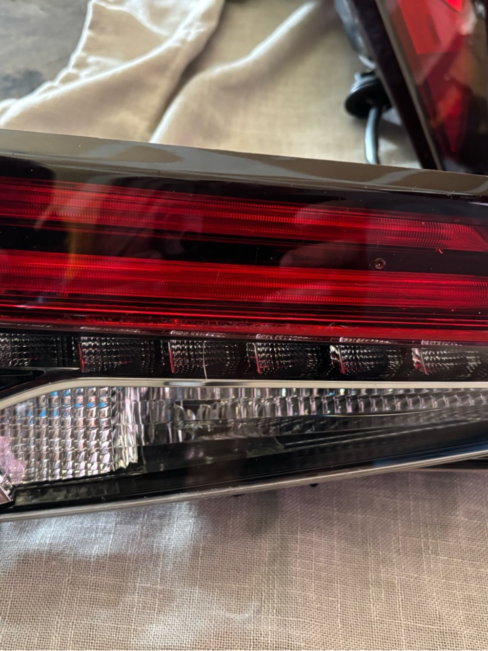 Lexus 2016-2022 RX outer tail lights - Picture 3 of 9